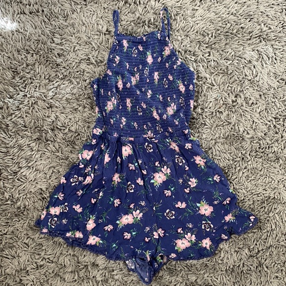 American Eagle Outfitters Pants - Women’s American Eagle Outfitters Blue Floral Spaghetti Strap Romper Small